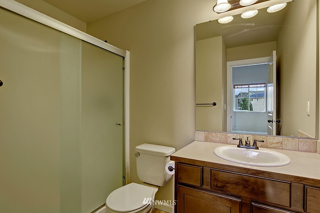 301 Field Place Northeast Renton, WA 98059 - Photo 12 of 17