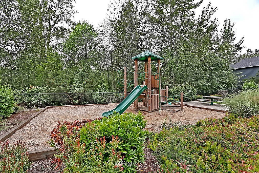 301 Field Place Northeast Renton, WA 98059 - Photo 17 of 17
