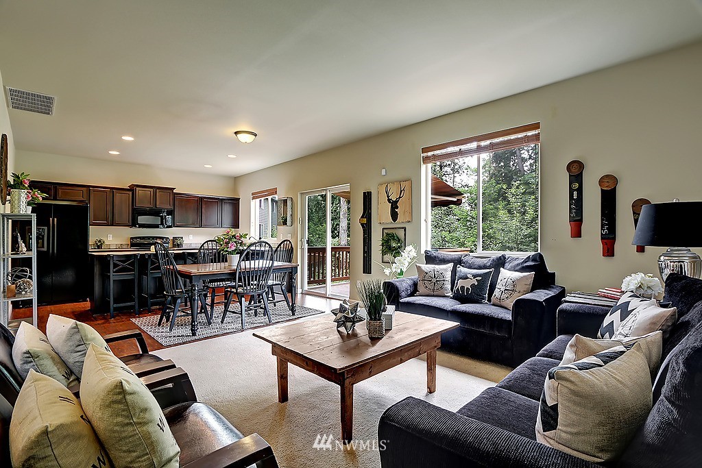 301 Field Place Northeast Renton, WA 98059 - Photo 7 of 17