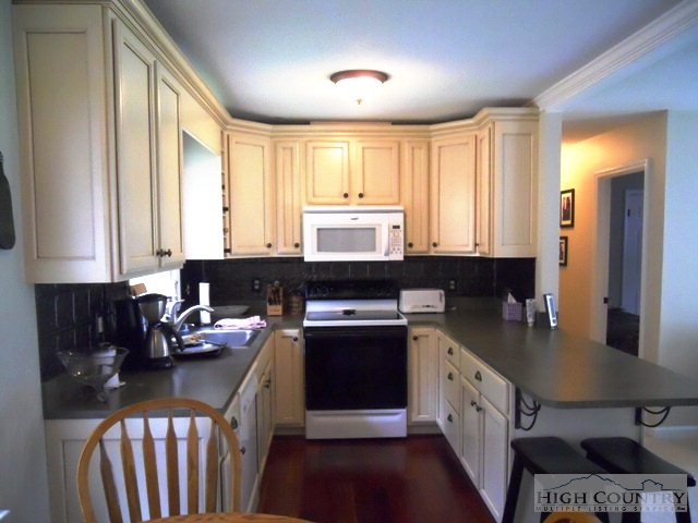 2823 Ed Little Road Creston, NC 28615 - Photo 8 of 12 Gallery Image 8