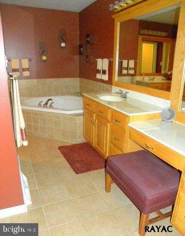 6500 Cabot Road, Unit 9 Dover, PA 17315 - Photo 20 of 36