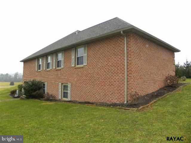 6500 Cabot Road, Unit 9 Dover, PA 17315 - Photo 8 of 36