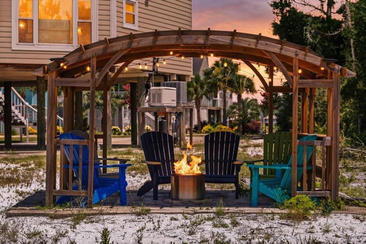 7817 Petersen Point Road Milton, FL 32583 - Photo 3 of 54