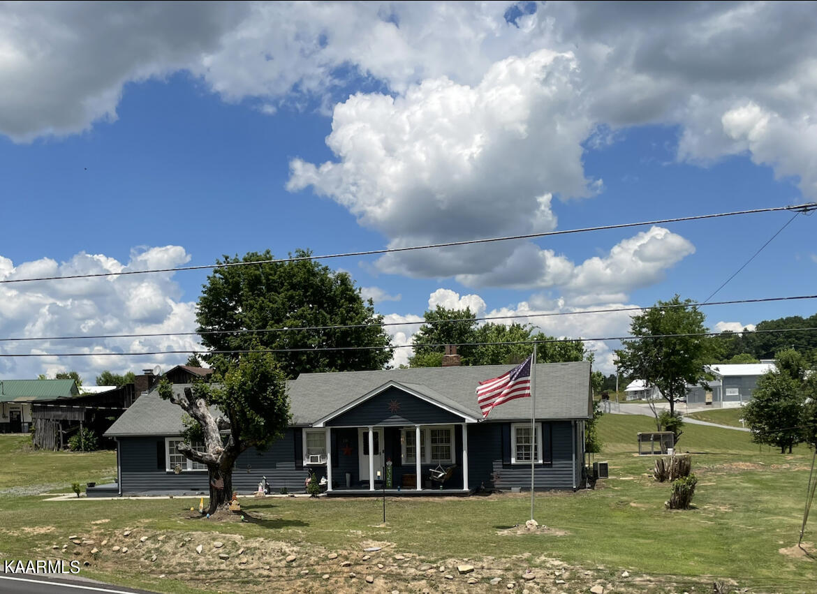 210 Piney Road Kodak, TN 37764 - Photo 1 of 35 BAF86CDE-4C46-4480-B606-3A1E89483F20