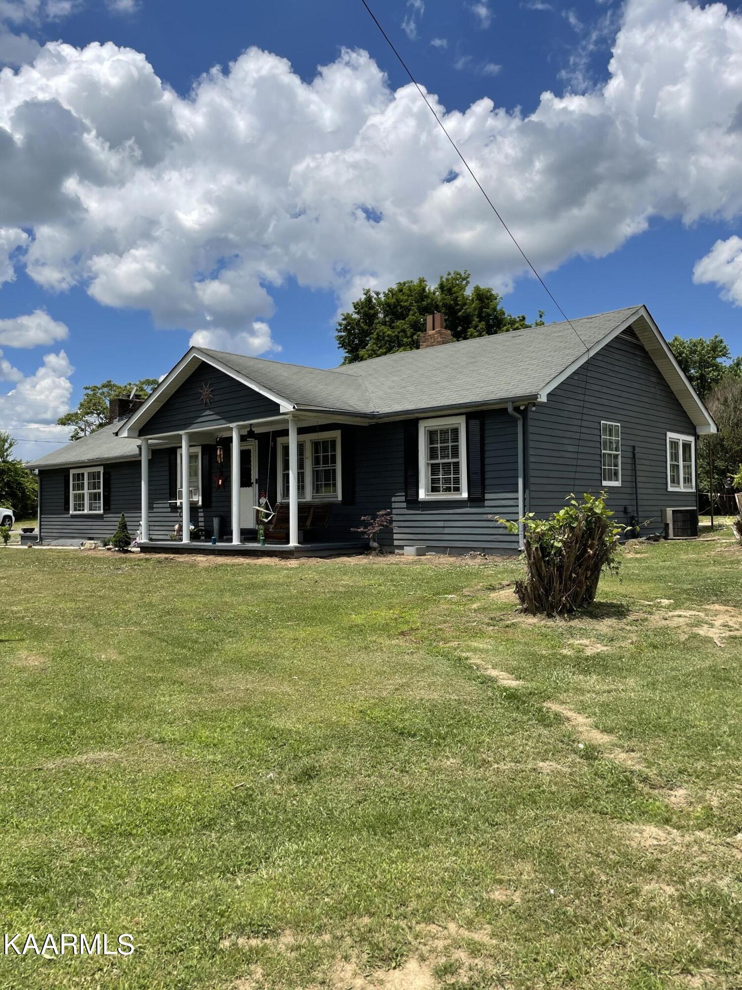 210 Piney Road Kodak, TN 37764 - Photo 3 of 35 5EF0E939-B9AD-44E3-9C68-B62366F3812B