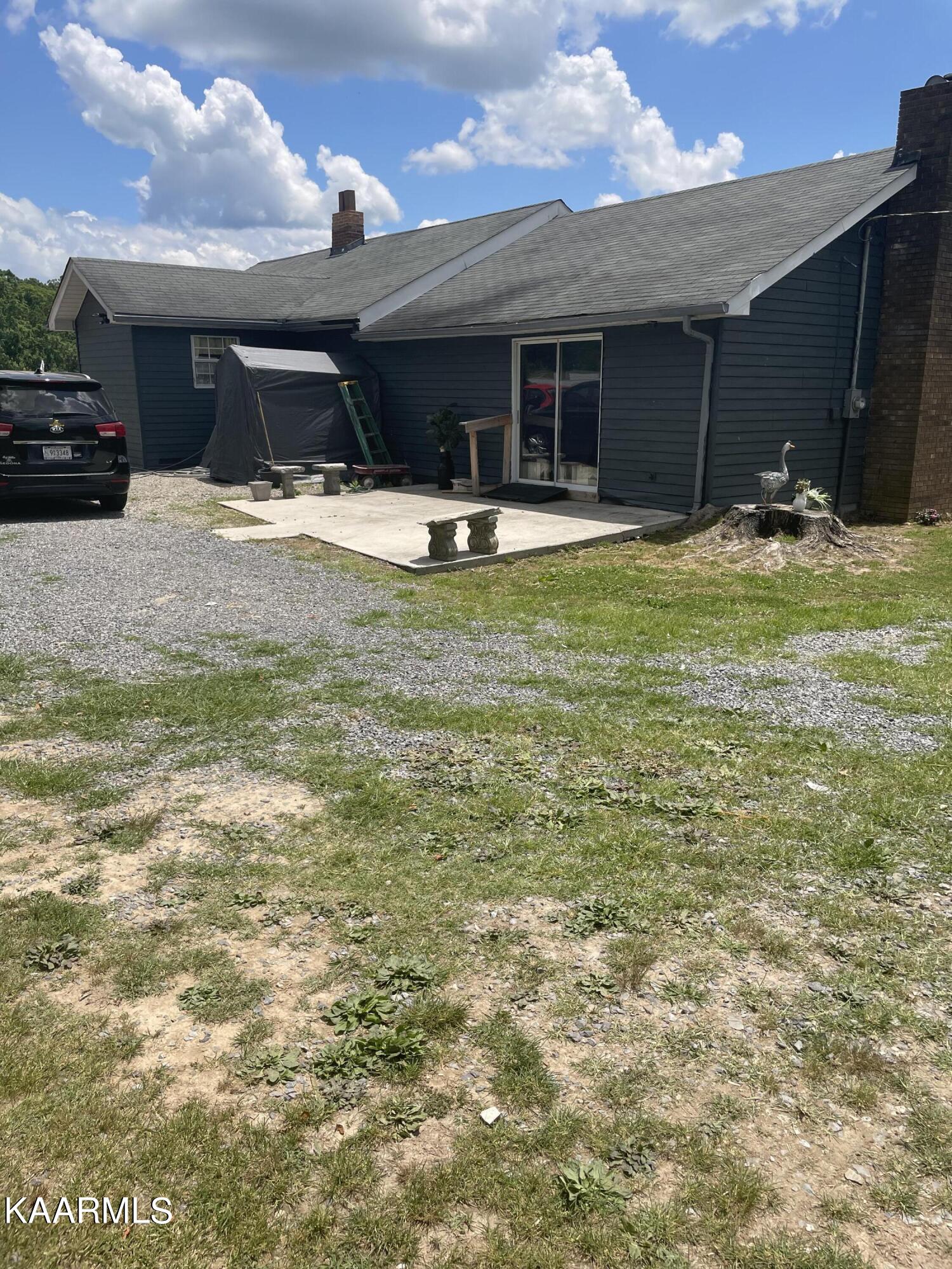 210 Piney Road Kodak, TN 37764 - Photo 8 of 35 BAB16565-FA9D-45E5-95C2-DA1F2C899F22