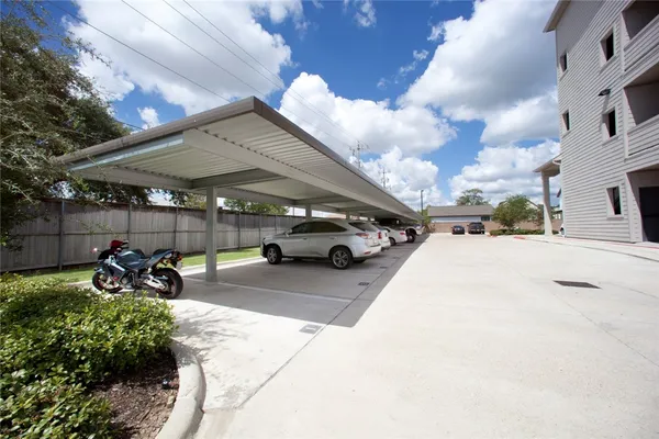 $1,750 | 1026 Foster Avenue, Unit 304, College Station, TX 77840