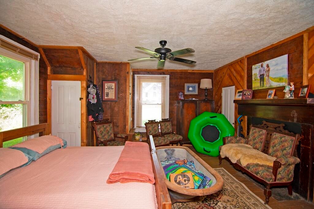 211 Oscar White Road Lansing, WV 25862 - Photo 52 of 101 Gallery Image 52