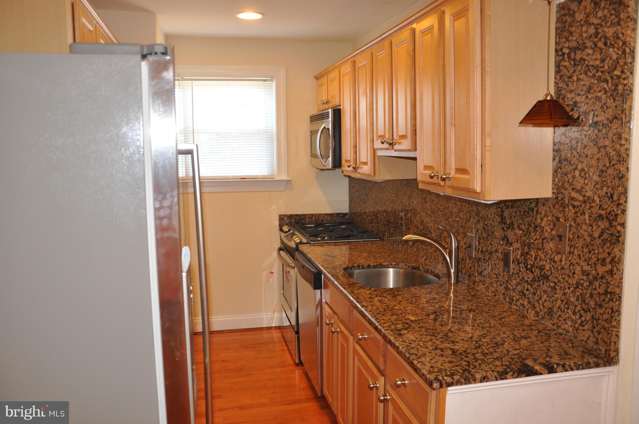 1500 Eaton Road Southeast, Unit 102 Washington, DC 20020 - Photo 12 of 27 Stainless Steel Appliances