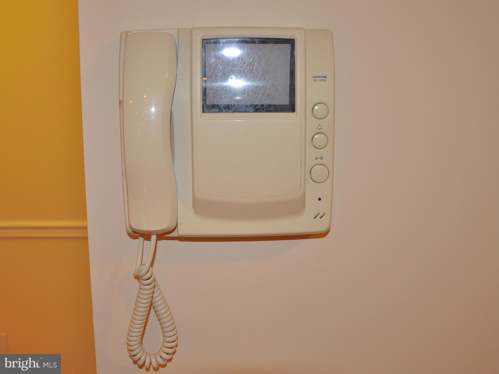 1500 Eaton Road Southeast, Unit 102 Washington, DC 20020 - Photo 7 of 27 Viewer Phone for Guest