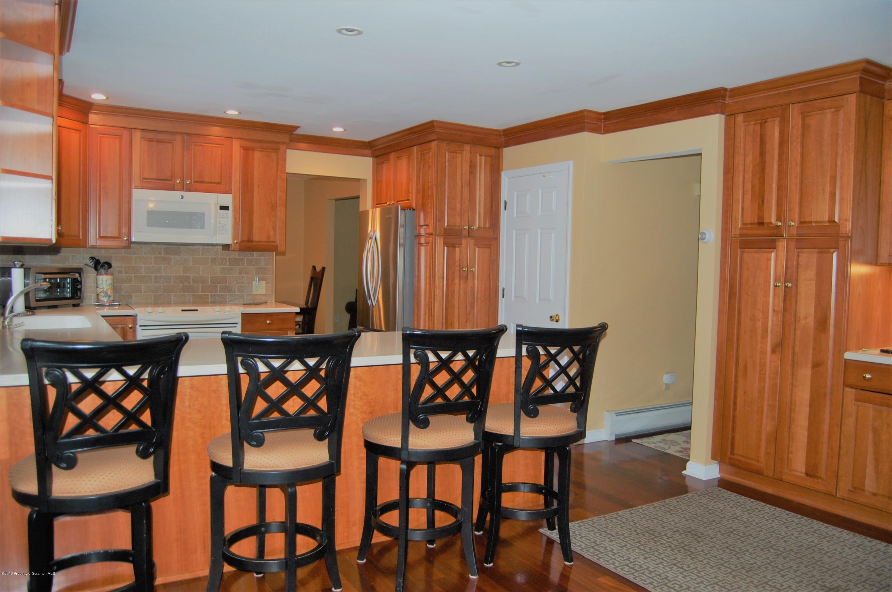 21 White Birch Road Dalton, PA 18414 - Photo 1 of 33 Gallery Image 1