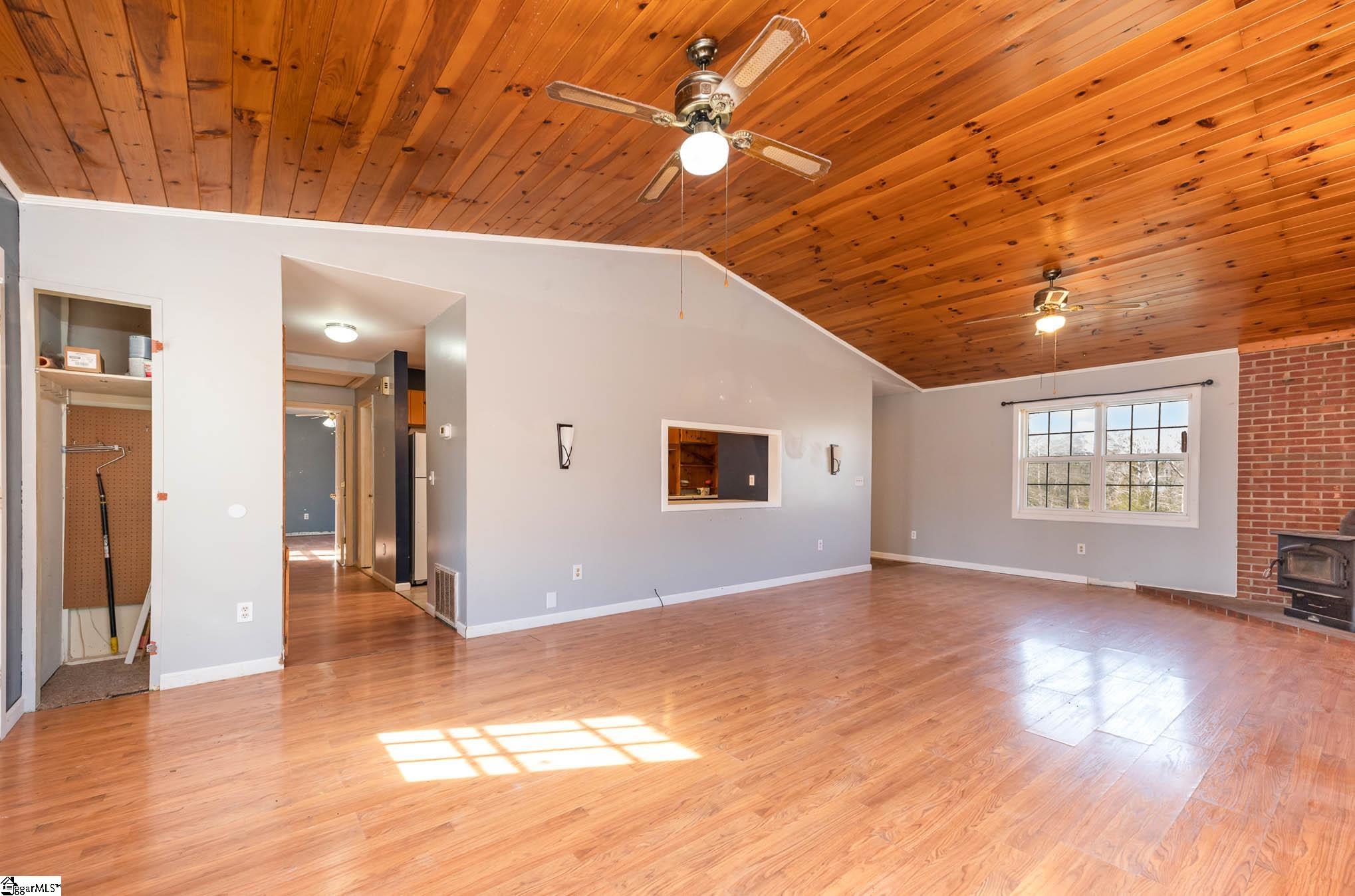 455 Banks Road Easley, SC 29640 - Photo 8 of 26