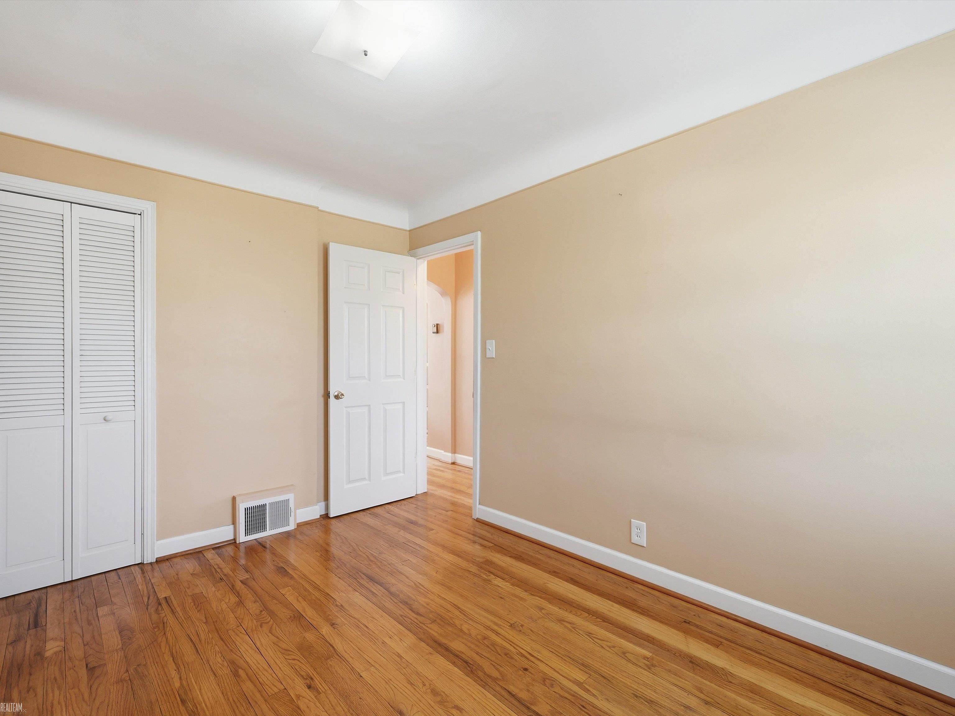 4466 18 1/2 Mile Road Sterling Heights, MI 48314 - Photo 10 of 41