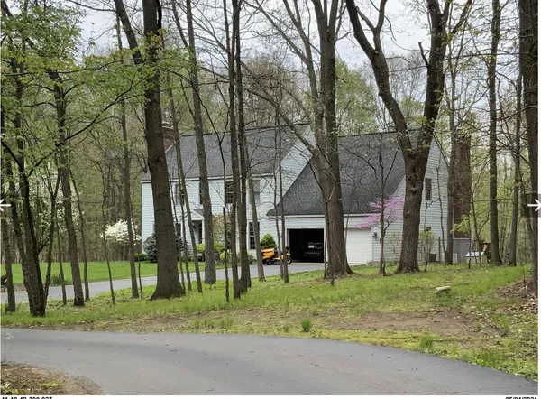 $900,000 | 2649 Shadlow Trail Southeast, Ada, MI 49301
