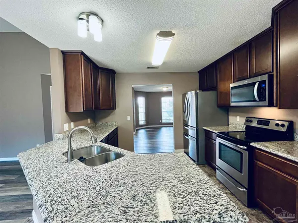 $2,250 | 5498 Keel Drive, Pensacola, FL 32507