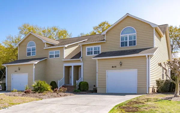 $549,900 | 805 Sloop Pointe Lane, Kure Beach, NC 28449
