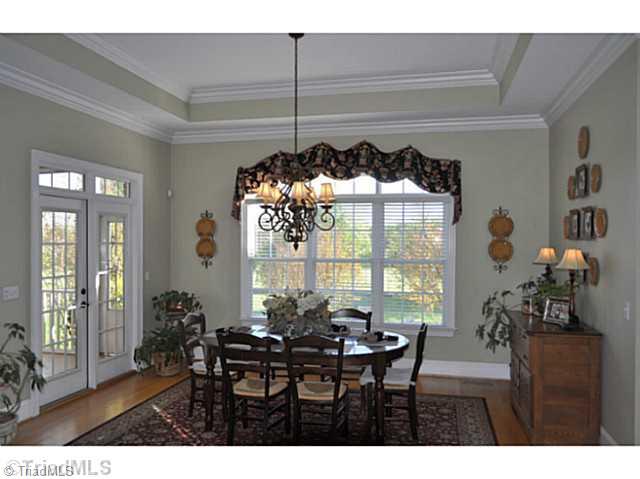 5305 Red Fox Drive Oak Ridge, NC 27310 - Photo 5 of 16 Breakfast.