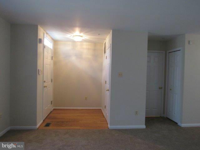 9915 Raintree Way Clinton, MD 20735 - Photo 3 of 29 Living Room