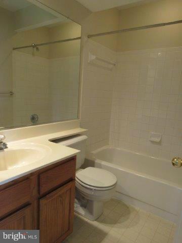 9915 Raintree Way Clinton, MD 20735 - Photo 22 of 29 Bath
