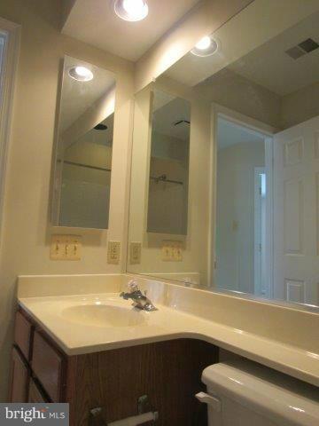 9915 Raintree Way Clinton, MD 20735 - Photo 23 of 29 Bath