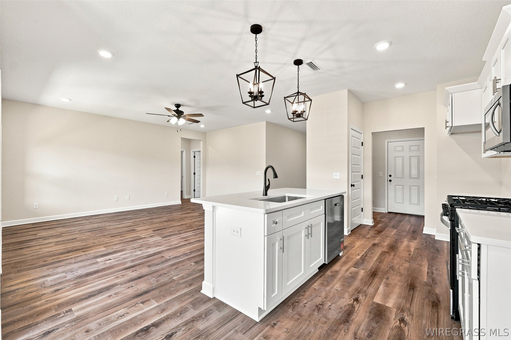 335 Thornbird Loop Enterprise, AL 36330 - Photo 17 of 45 Gallery Image 17