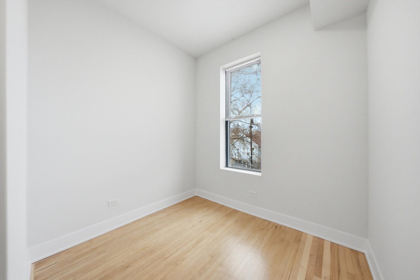 2145 West 18th Place, Unit 2F Chicago, IL 60608 - Photo 5 of 6