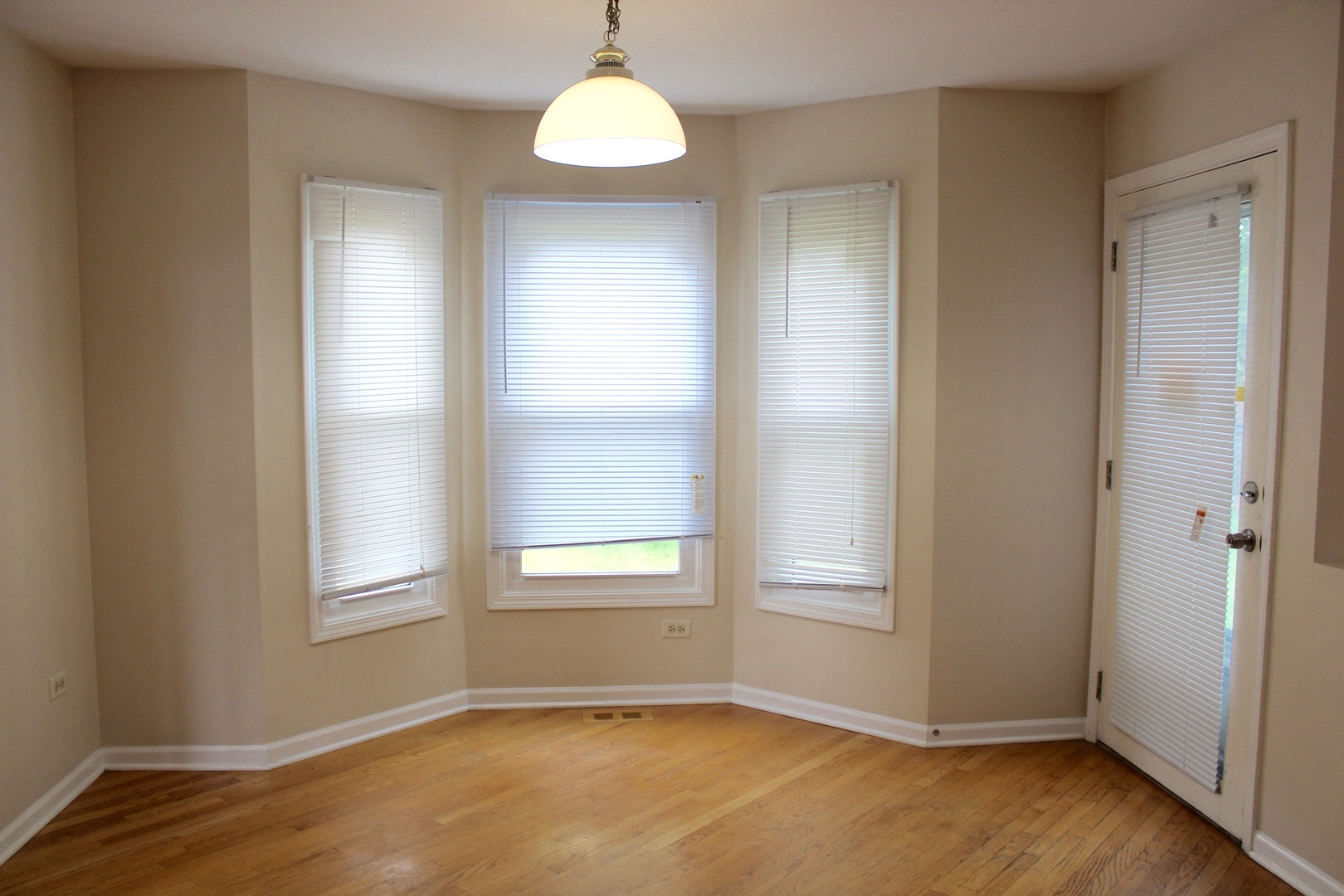 1714 Maroon Bells Lane Bolingbrook, IL 60490 - Photo 8 of 17