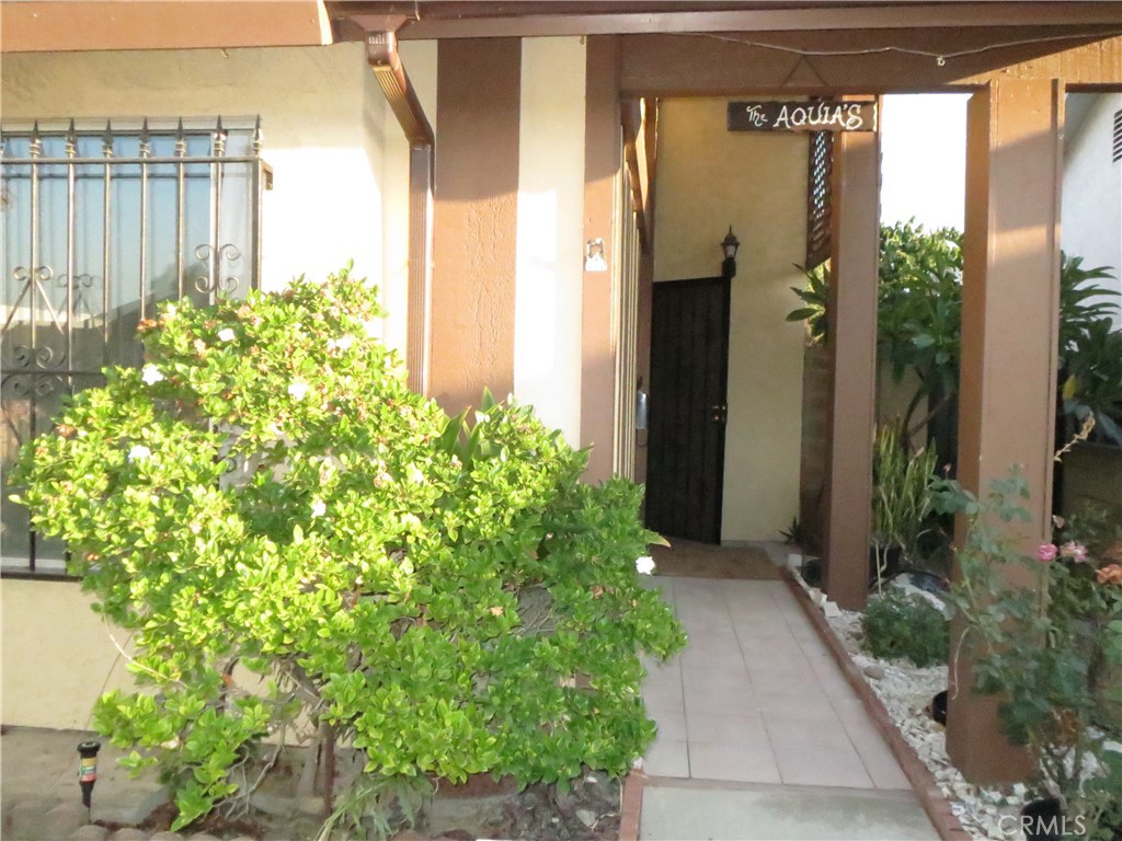 13232 Ross Street Norwalk, CA 90650 - Photo 3 of 28