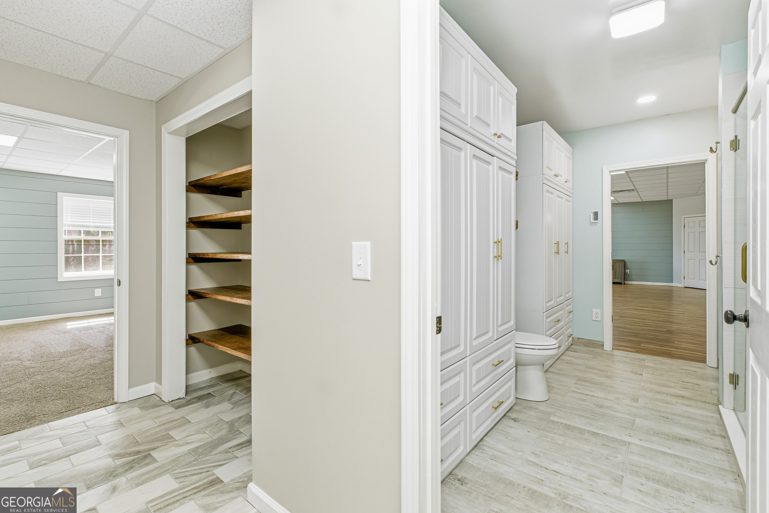 3302 Hickory Point Gainesville, GA 30506 - Photo 56 of 73 a bathroom with a toilet and a shower