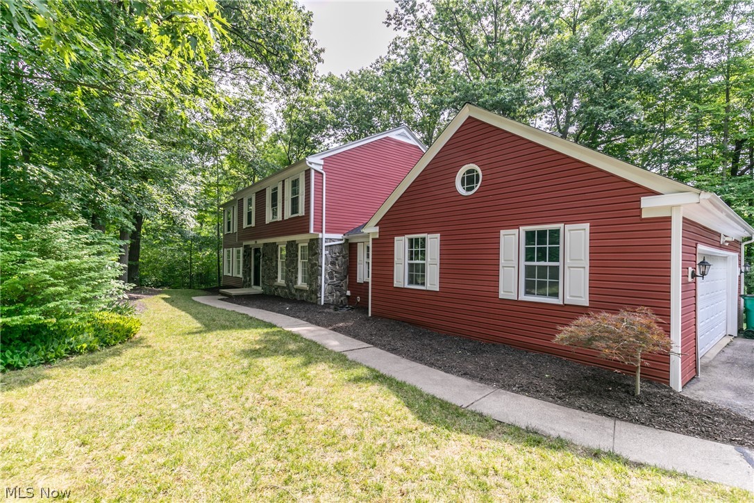 7181 Huntington Road Hudson, OH 44236 - Photo 2 of 34