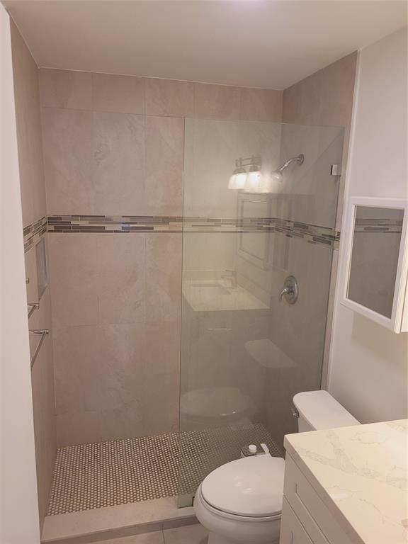 770 Northeast 38th Street, Unit R Oakland Park, FL 33334 - Photo 12 of 22