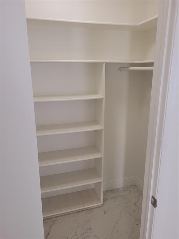 770 Northeast 38th Street, Unit R Oakland Park, FL 33334 - Photo 15 of 22