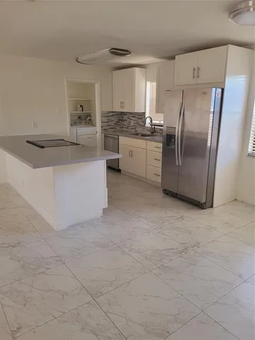 $2,850 | 770 Northeast 38th Street, Unit R, Oakland Park, FL 33334