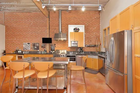 $1,395,000 | 2101 28th Street, Sacramento, CA 95818