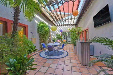 $1,395,000 | 2101 28th Street, Sacramento, CA 95818