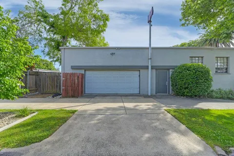 $1,395,000 | 2101 28th Street, Sacramento, CA 95818