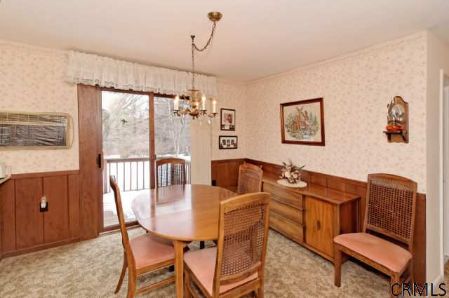 1109 Mohawk Road Niskayuna, NY 12309 - Photo 5 of 11 Photo 5