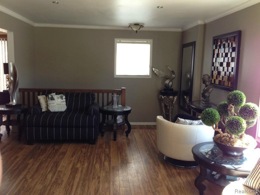 111 Meadow Ln Circle, Unit 4 Rochester, MI 48307 - Photo 4 of 24 277.jpg
