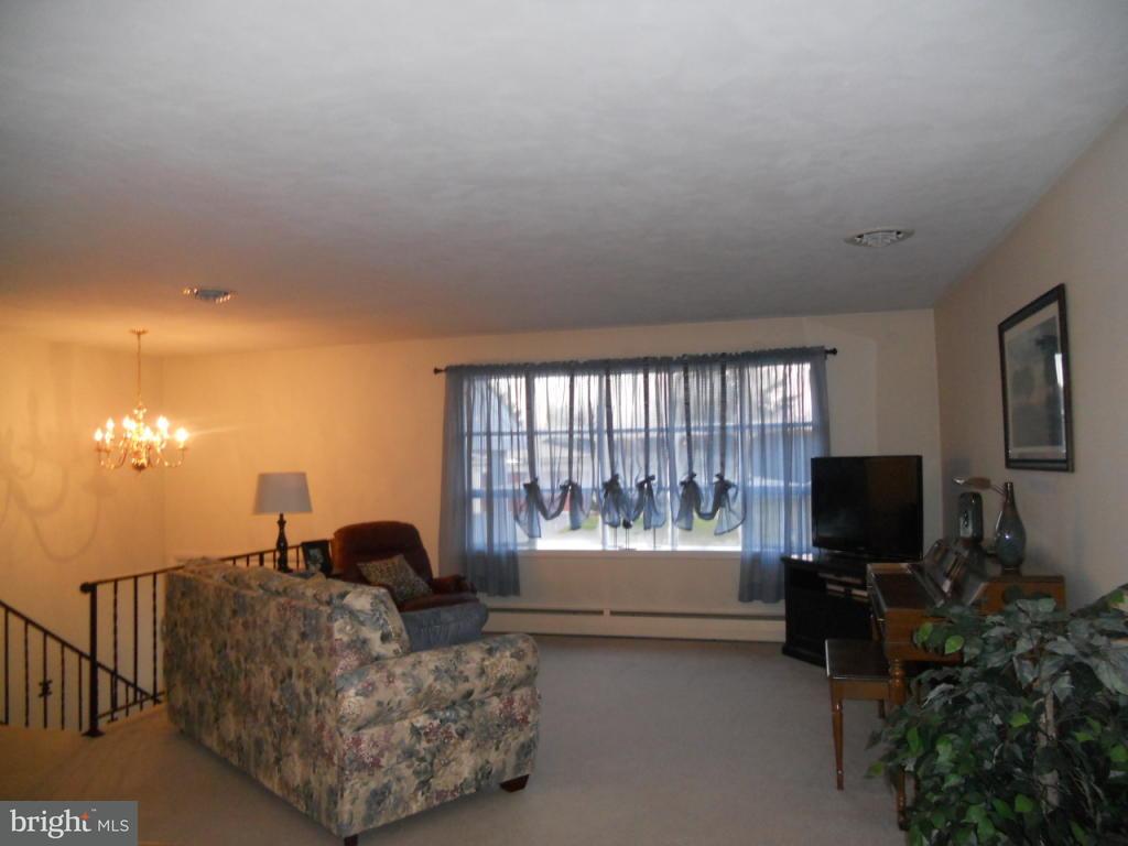 316 Ridge Road Annville, PA 17003 - Photo 3 of 12 Gallery Image 3
