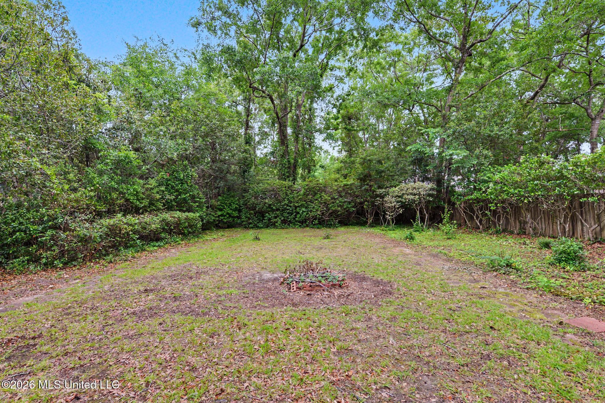7881 Hilo Way Diamondhead, MS 39525 - Photo 2 of 25 Backyard