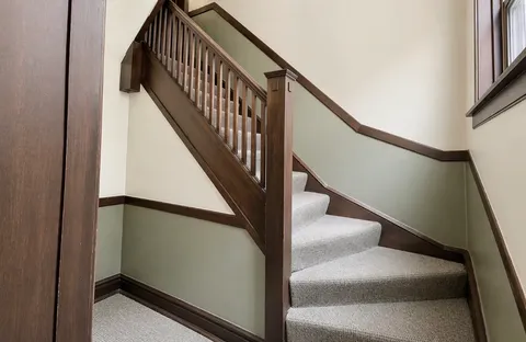 $159,000 | 242 South Maple Avenue, Unit 1W, Oak Park, IL 60302