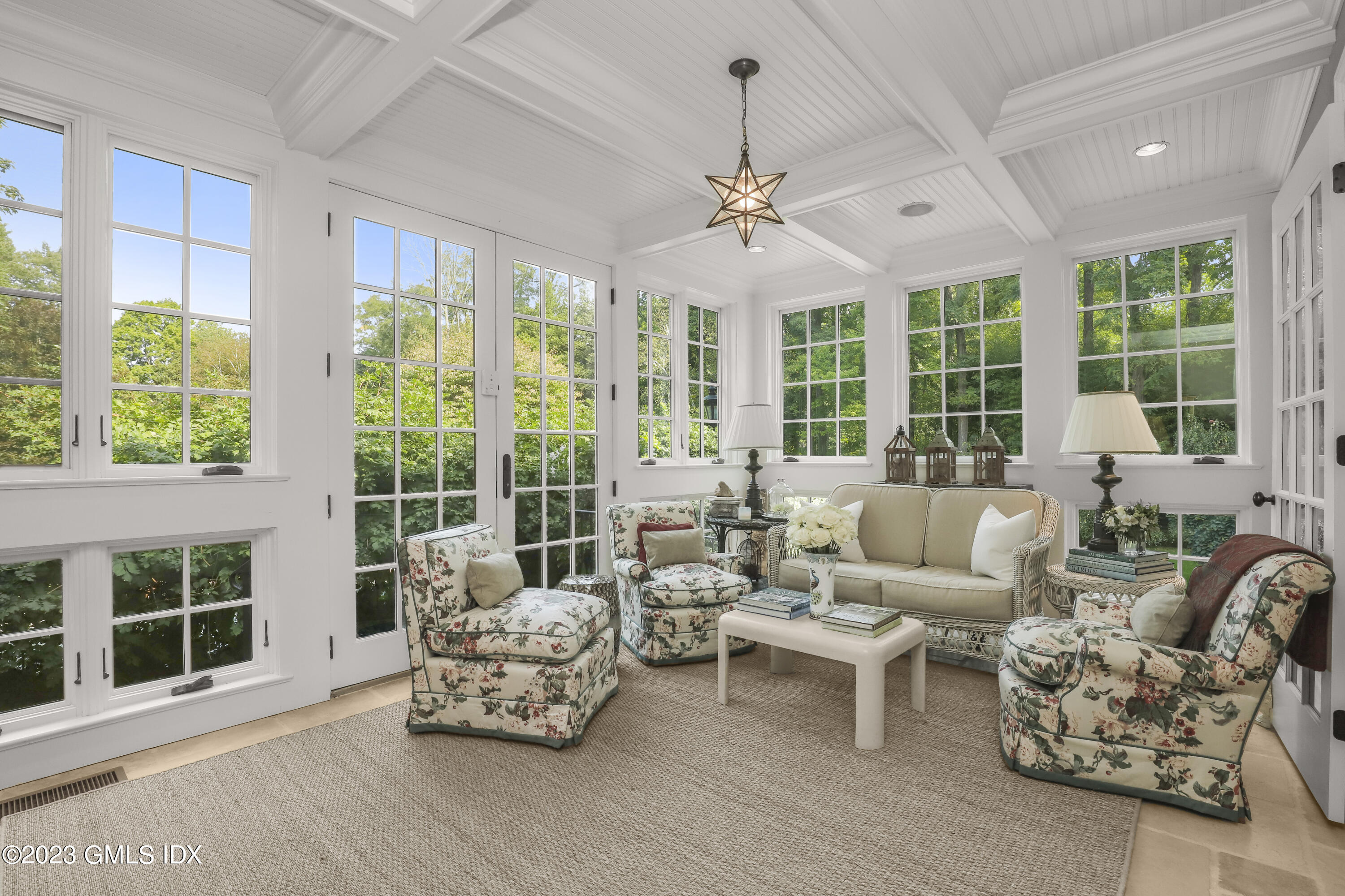 27 Locust Road Greenwich, CT 06831 - Photo 7 of 39 27 Locust Rd Greenwich CT-print-033-031-