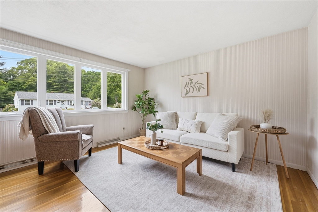 20 Freeman Road Chelmsford, MA 01824 - Photo 4 of 41 Gallery Image 4