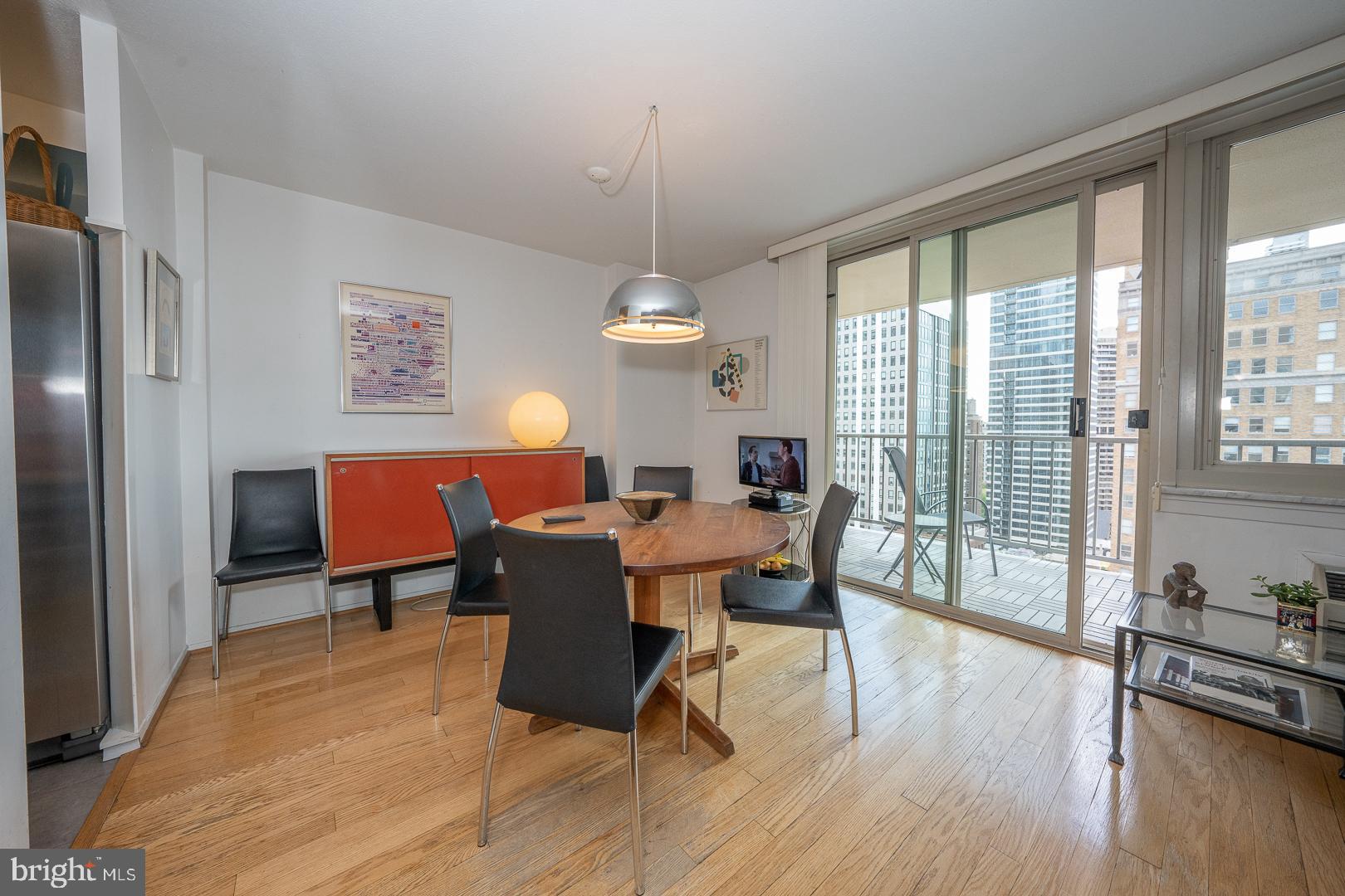 1919 Chestnut Street, Unit 2218 Philadelphia, PA 19103 - Photo 3 of 25