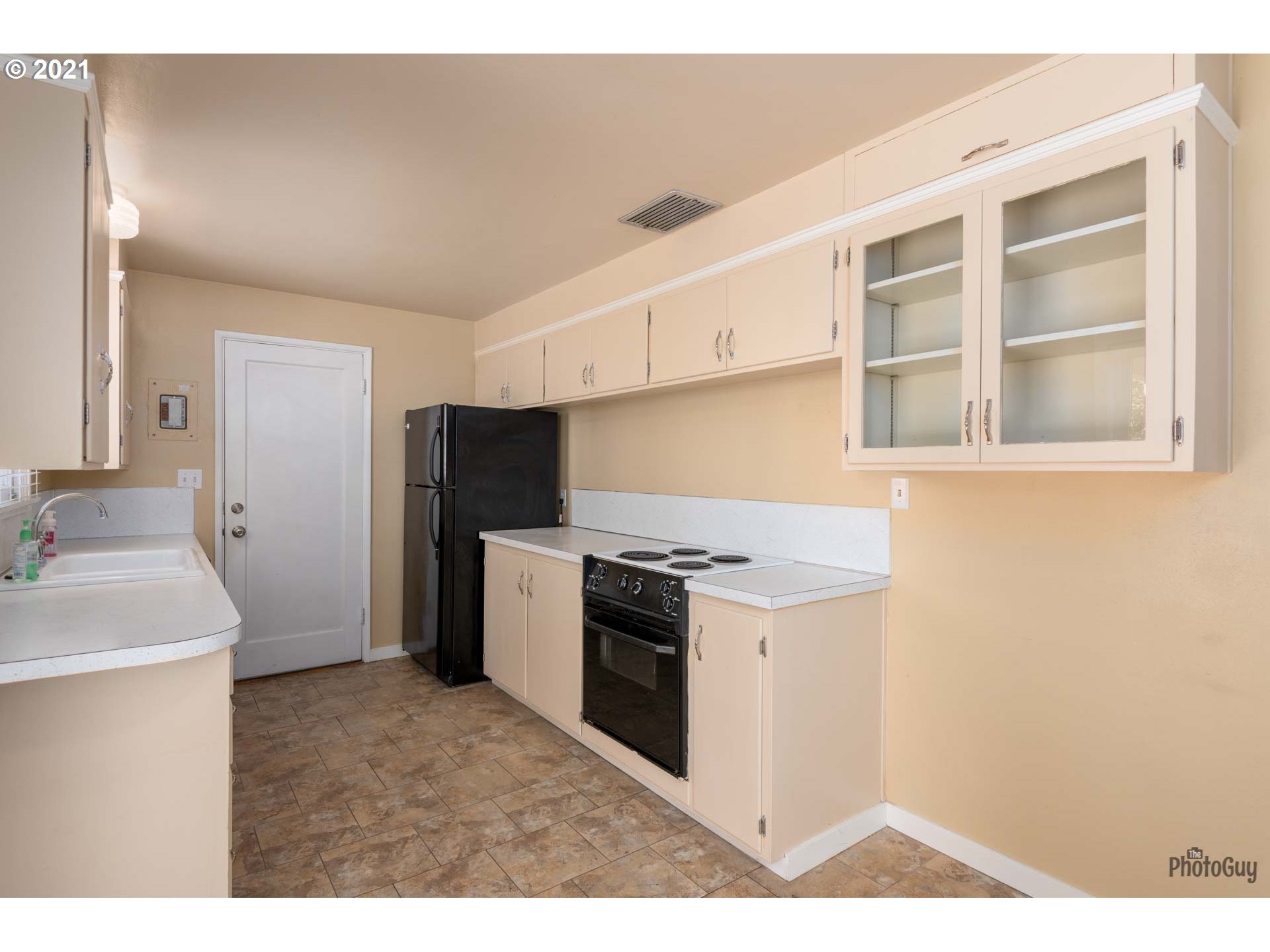 3355 Elmira Road Eugene, OR 97402 - Photo 10 of 23 Gallery Image 10