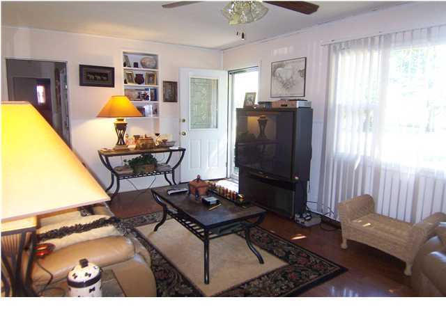9307 Hunter Road Louisville, KY 40242 - Photo 3 of 12 Additional Photo