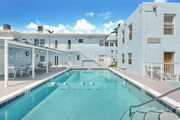 $2,300 | 315 Van Buren Street, Unit 205B, Hollywood, FL 33019