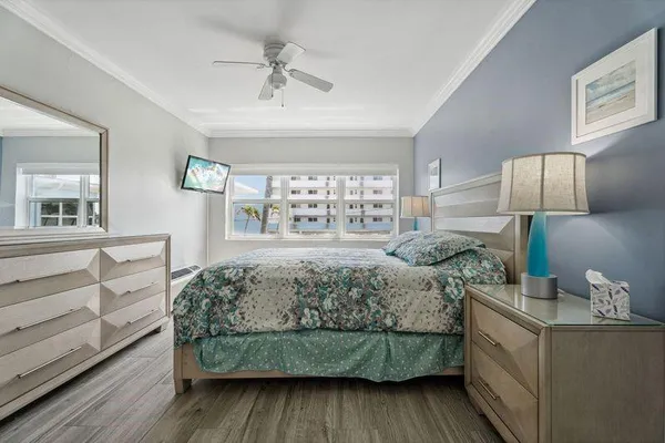 $2,300 | 315 Van Buren Street, Unit 205B, Hollywood, FL 33019