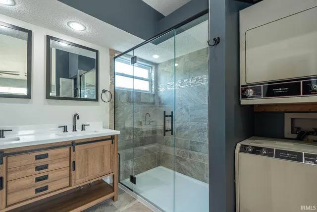 $292,000 | 9656 South Bay Pointe Drive, Unit 74, Bloomington, IN 47401