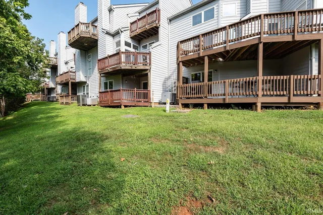 $292,000 | 9656 South Bay Pointe Drive, Unit 74, Bloomington, IN 47401